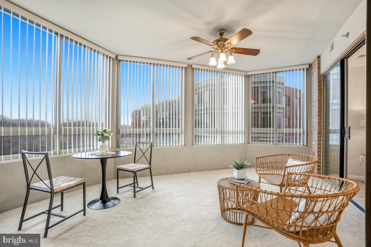 LEISURE WORLD - Residential