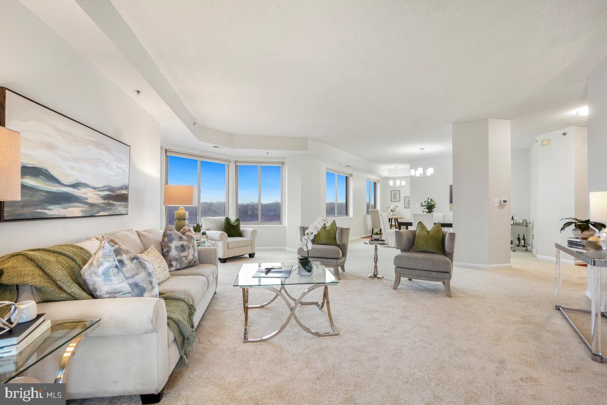 LEISURE WORLD - Residential