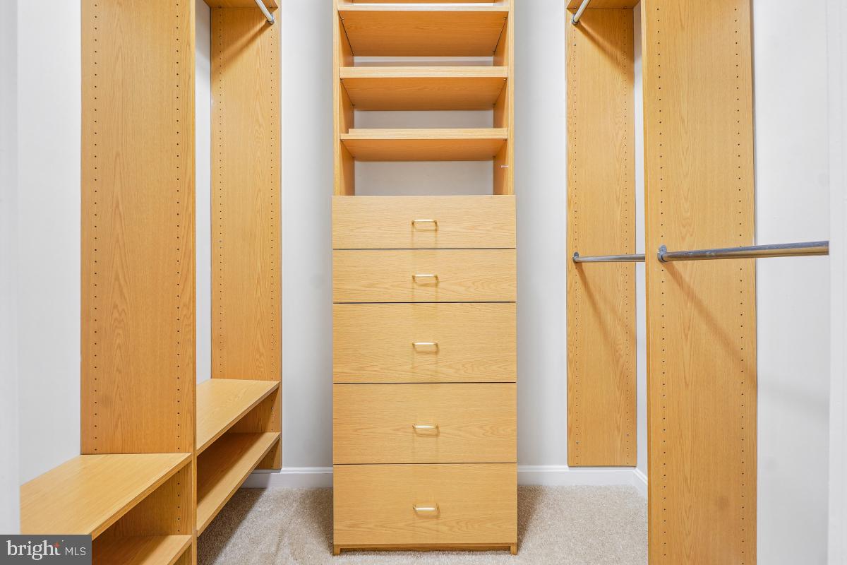 LEISURE WORLD - Residential