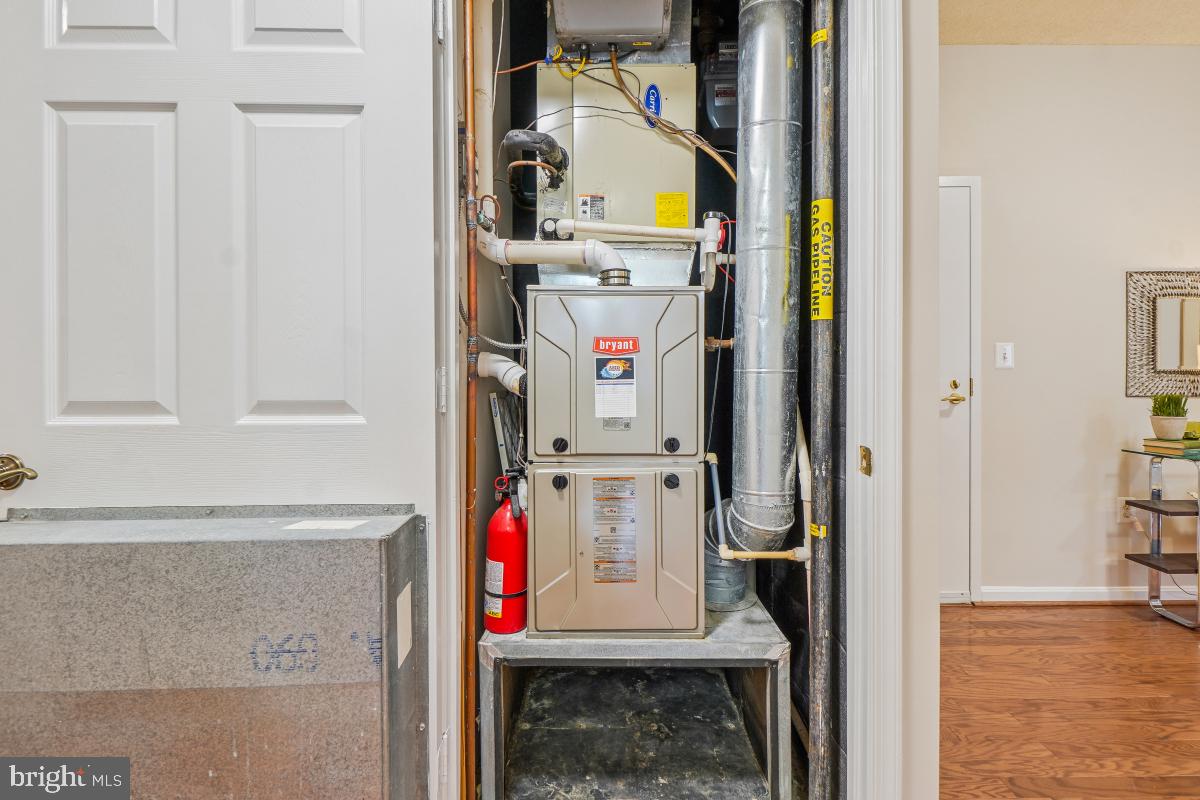 LEISURE WORLD - Residential