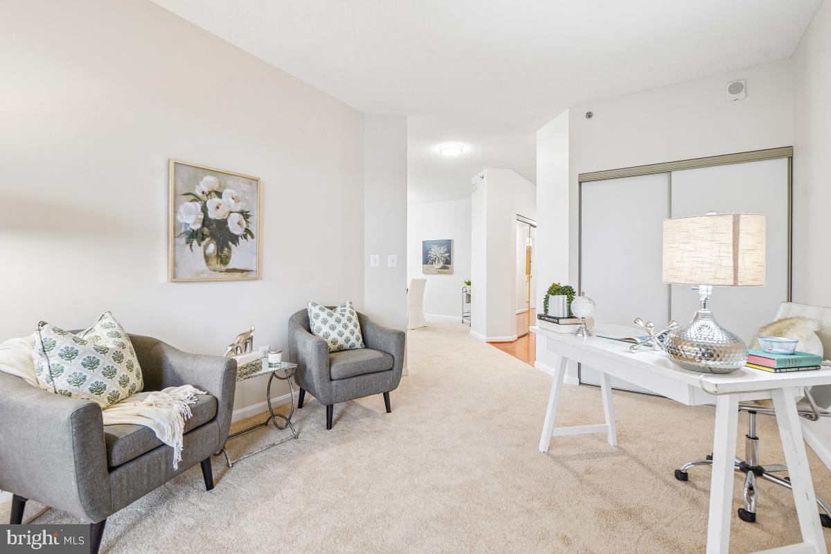 LEISURE WORLD - Residential