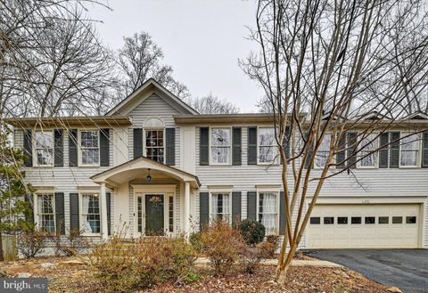 Photo of 5428 Staples Lane, WOODBRIDGE, VA 22193 (MLS # VAPW2113836)