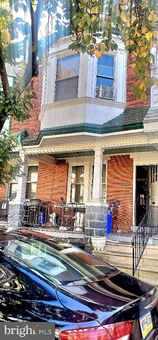 This well-located property in Philadelphia's desirable West Philly neighborhood offers a prime opportunity 
for both investors and homebuyers. The property will be delivered vacant, allowing for immediate 
occupancy or renovation. Conveniently situated near local amenities, public transportation, and schools, 
this home is perfect for those looking to create their ideal space in a thriving community. Don't miss out on 
this opportunity!