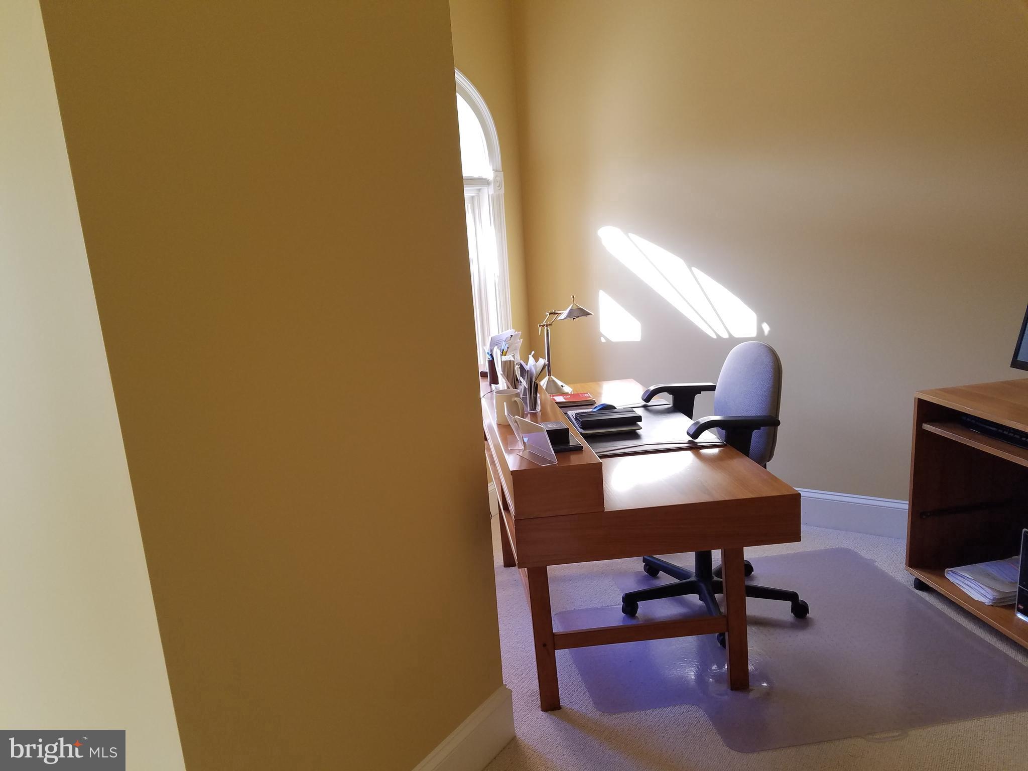 MAYFAIR OF MCLEAN - Residential Lease