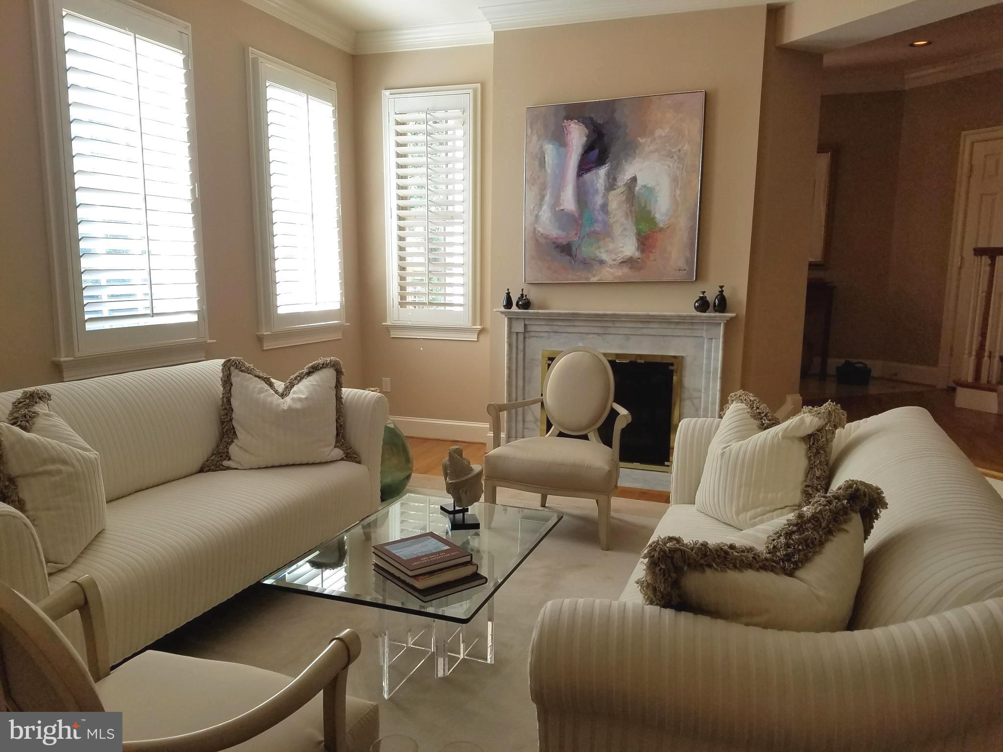 MAYFAIR OF MCLEAN - Residential Lease