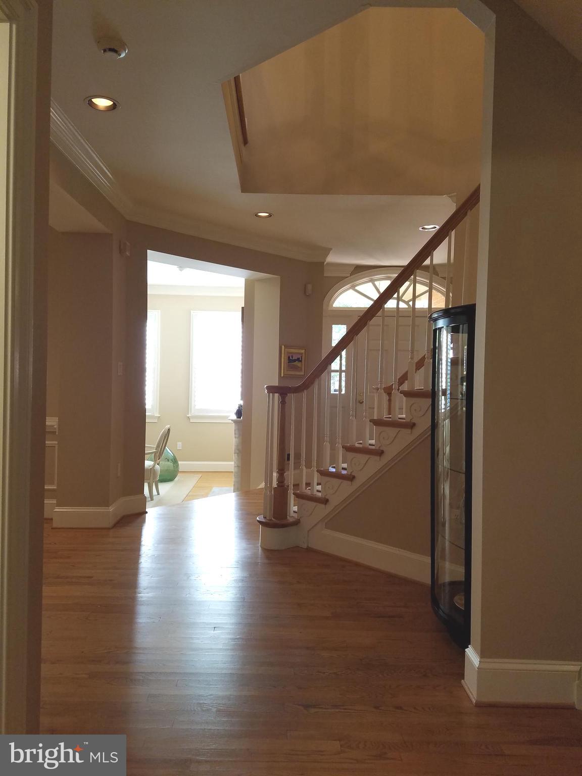 MAYFAIR OF MCLEAN - Residential Lease