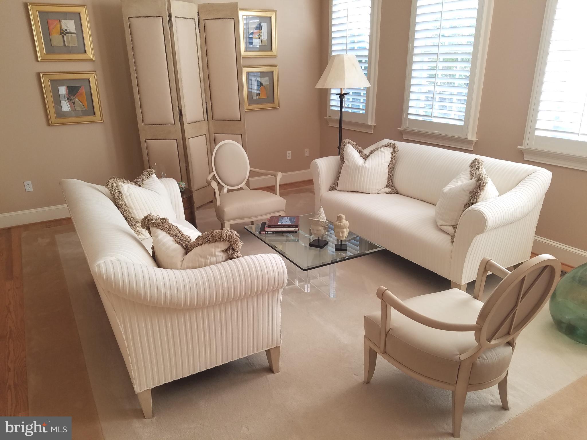 MAYFAIR OF MCLEAN - Residential Lease