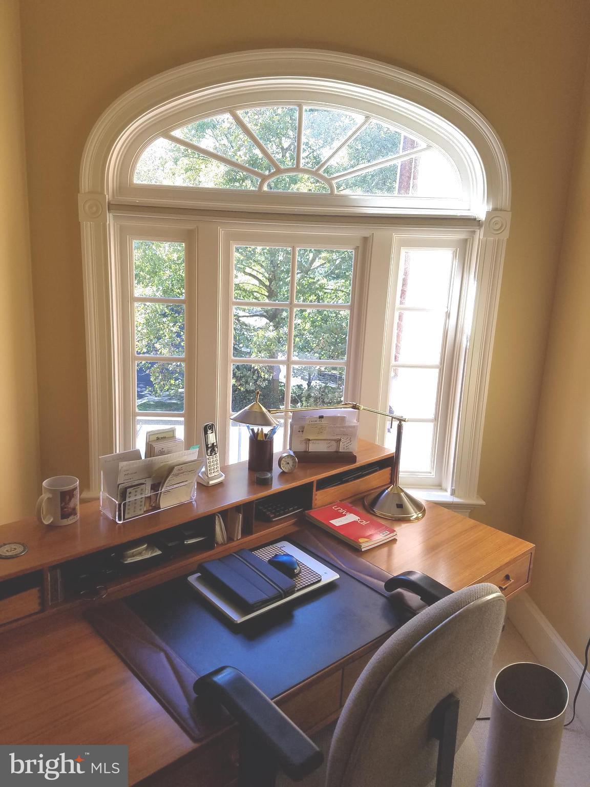 MAYFAIR OF MCLEAN - Residential Lease