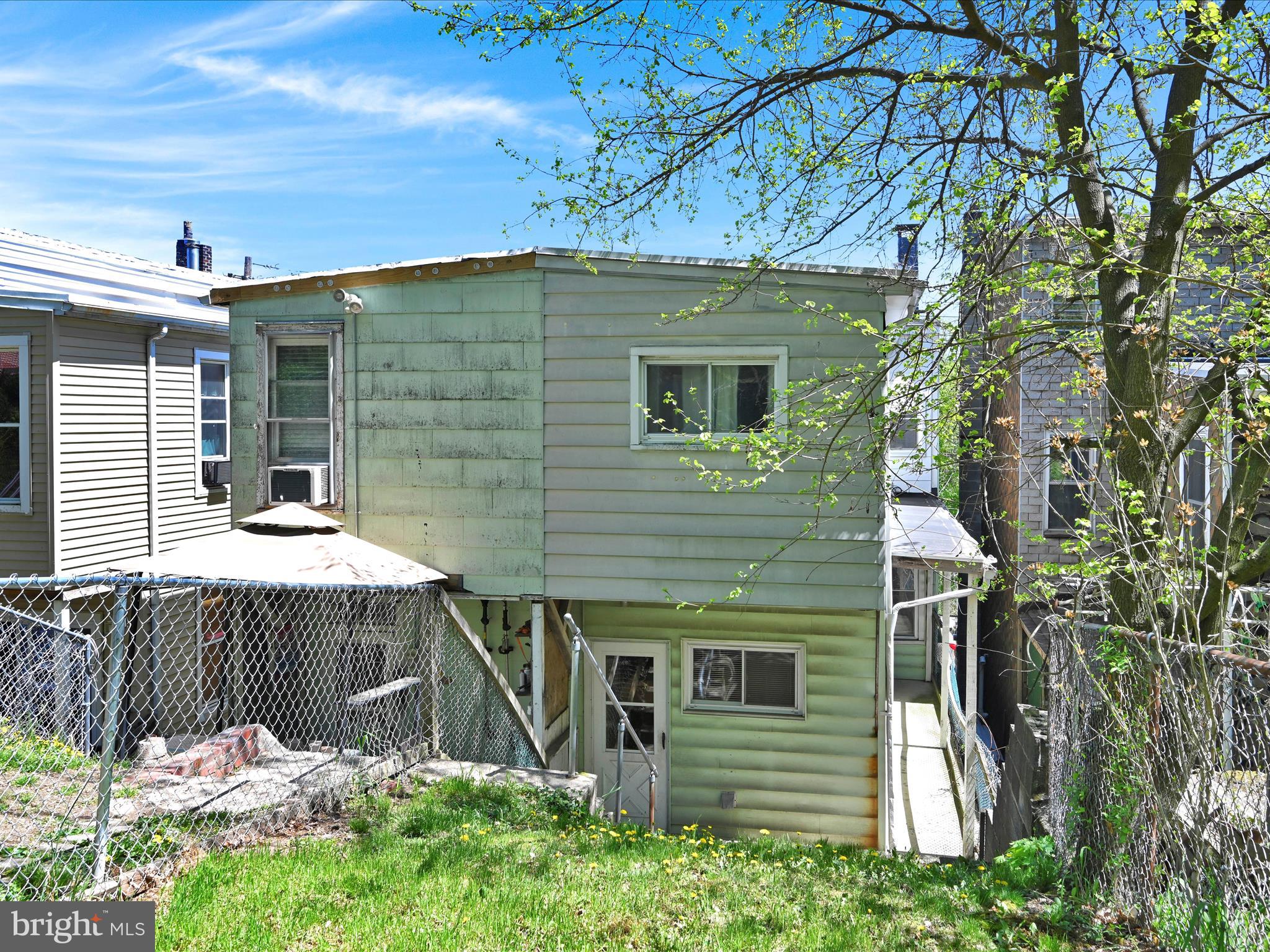 POTTSVILLE - Residential