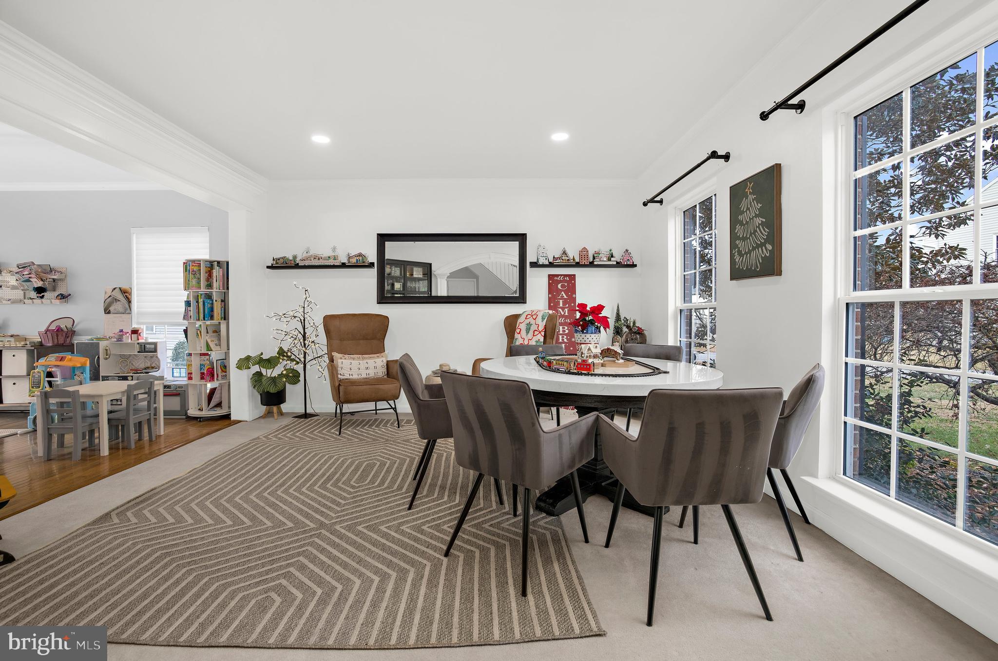 CEDAR TREE - Residential