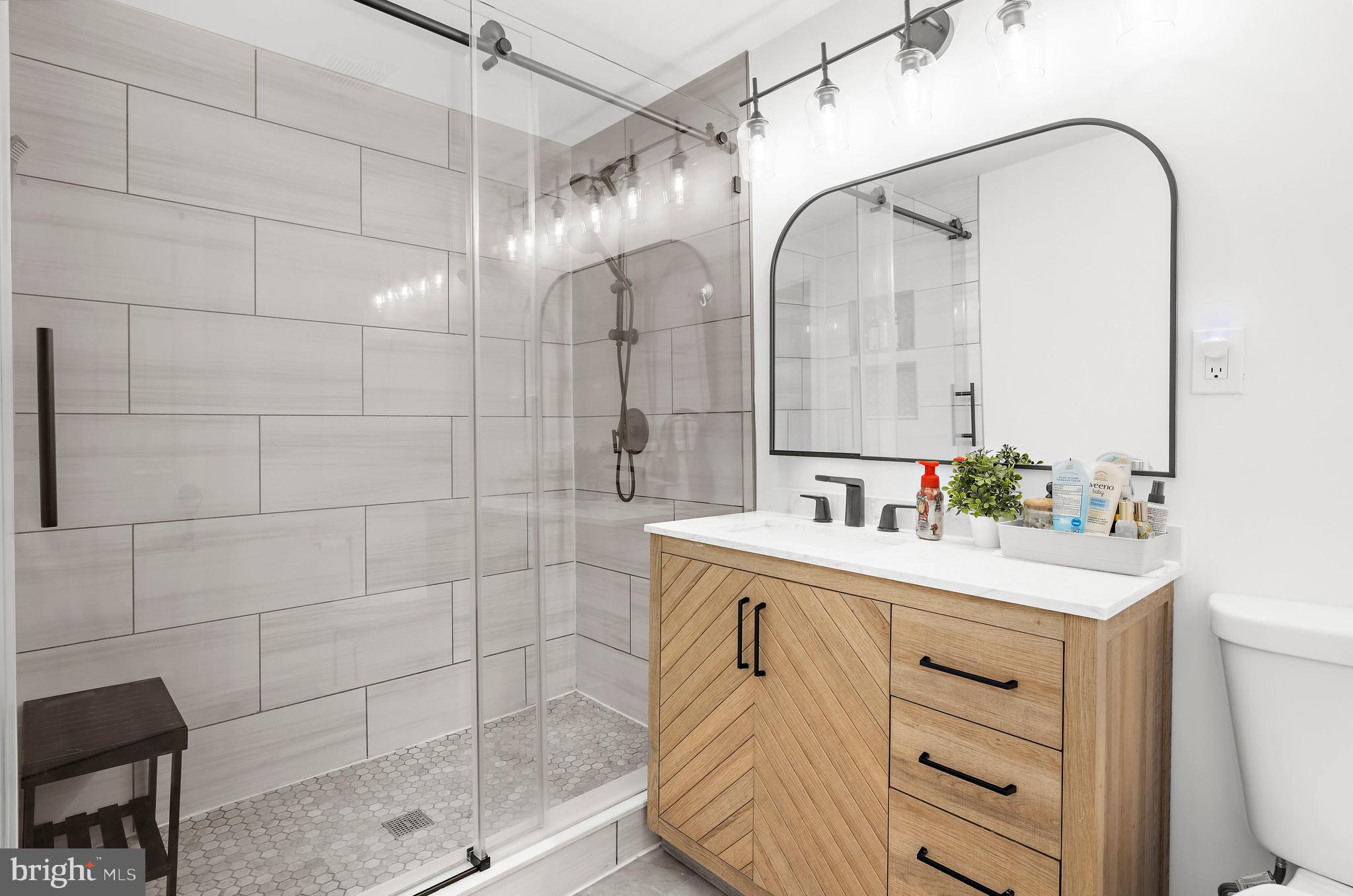 CEDAR TREE - Residential