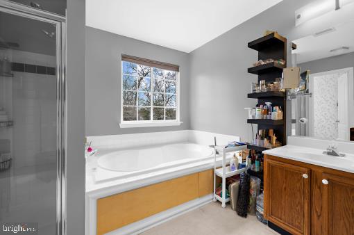 CEDAR TREE - Residential