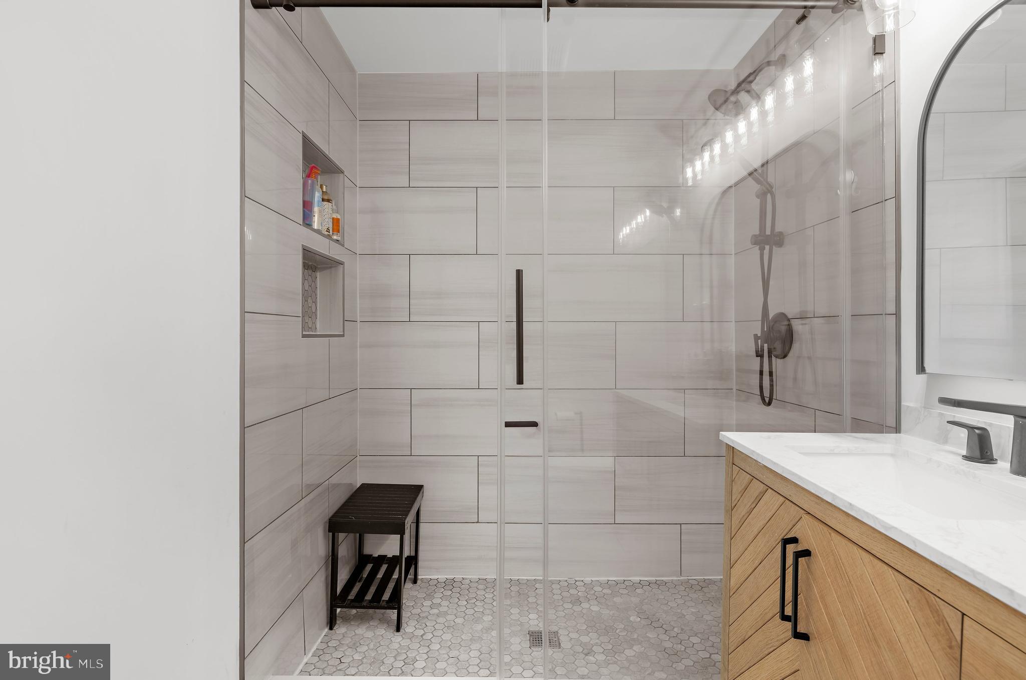 CEDAR TREE - Residential