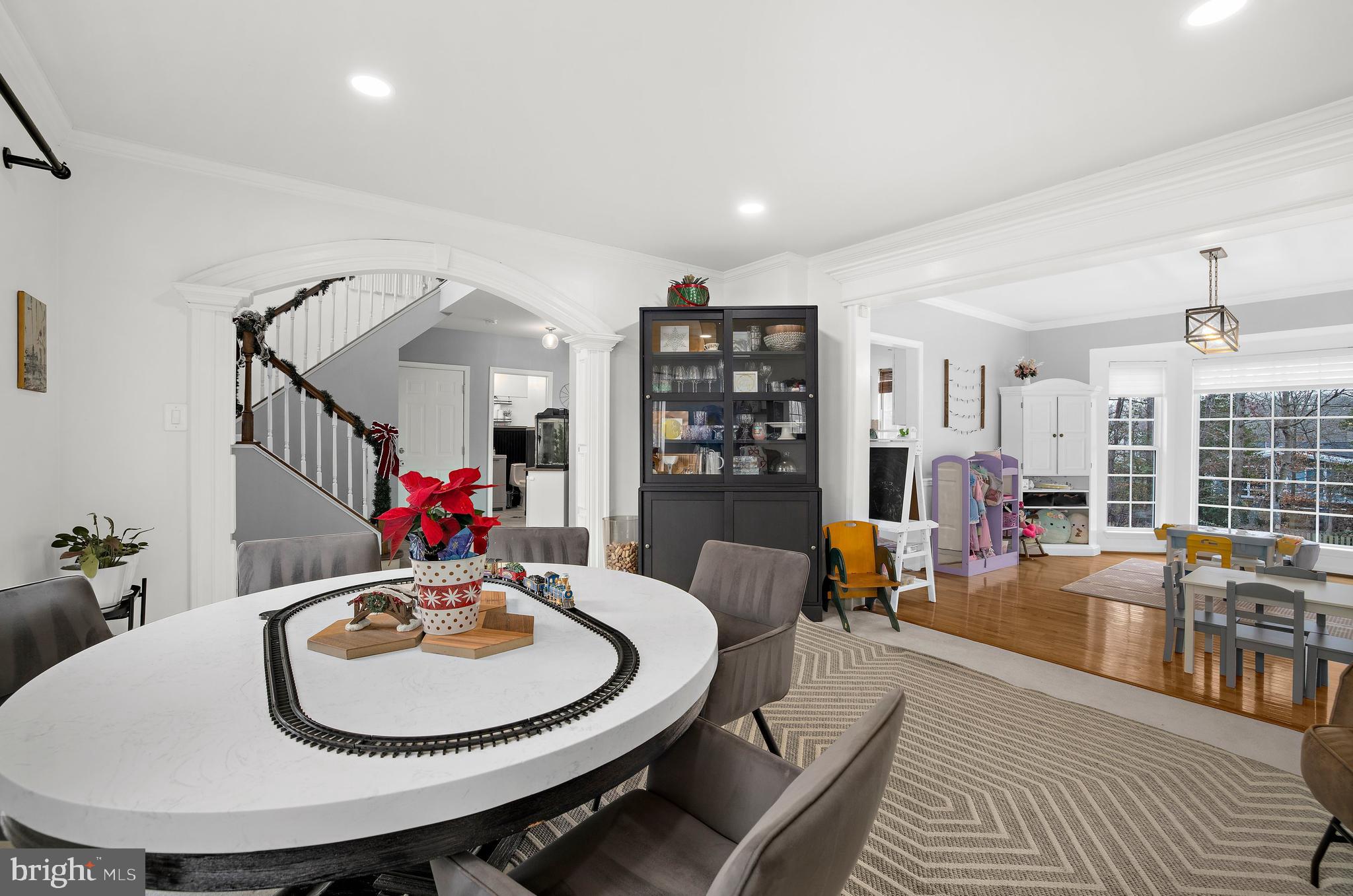 CEDAR TREE - Residential