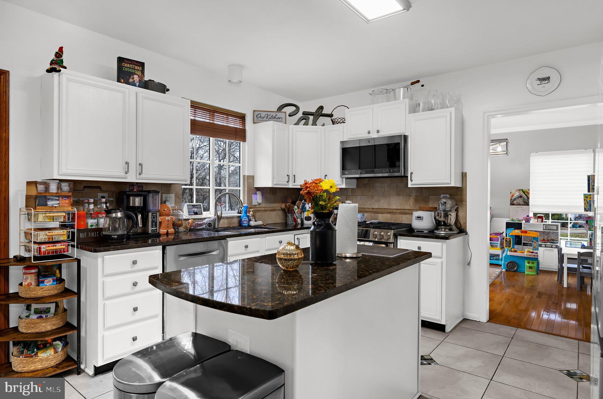 CEDAR TREE - Residential