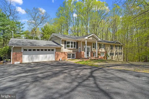 7058 Crespo Lane, Manassas, VA MLS: VAPW2090580