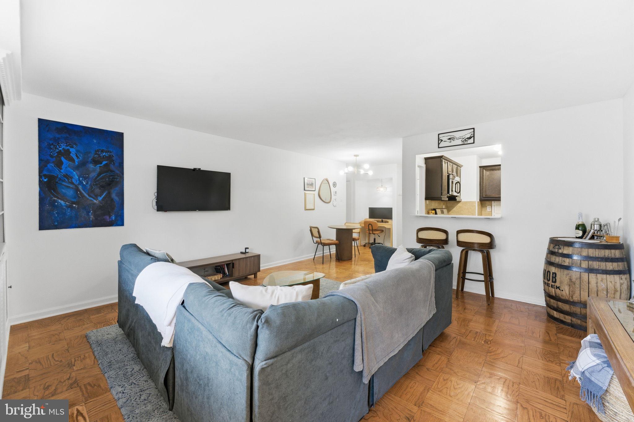 CIRCLE - Residential