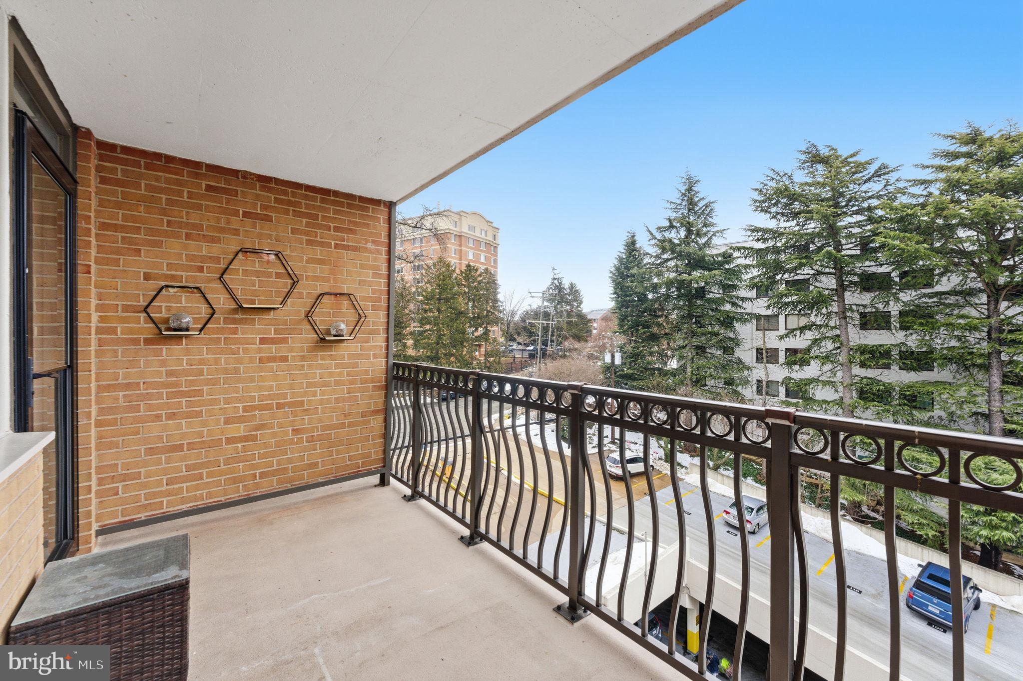 CIRCLE - Residential