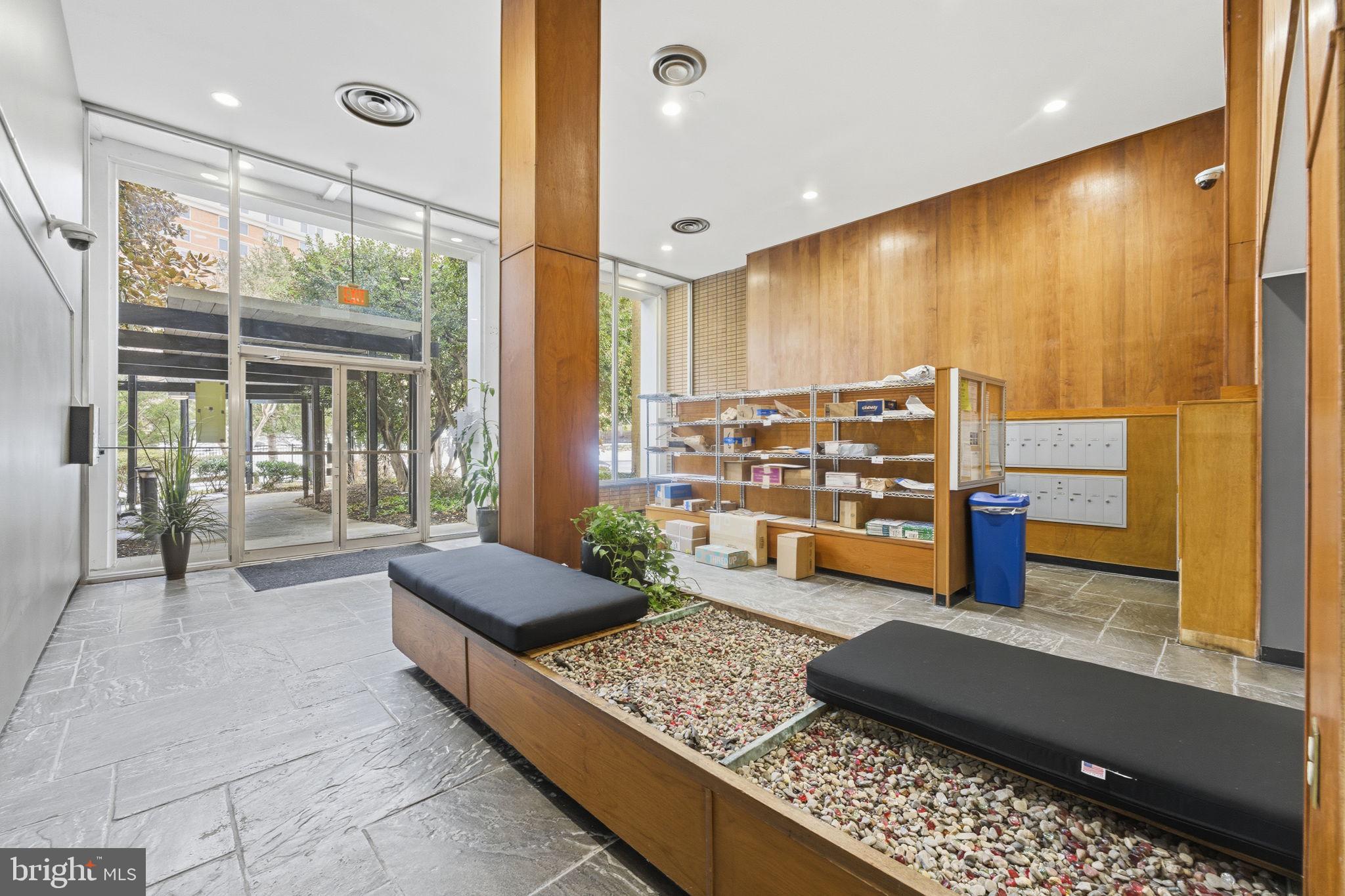 CIRCLE - Residential