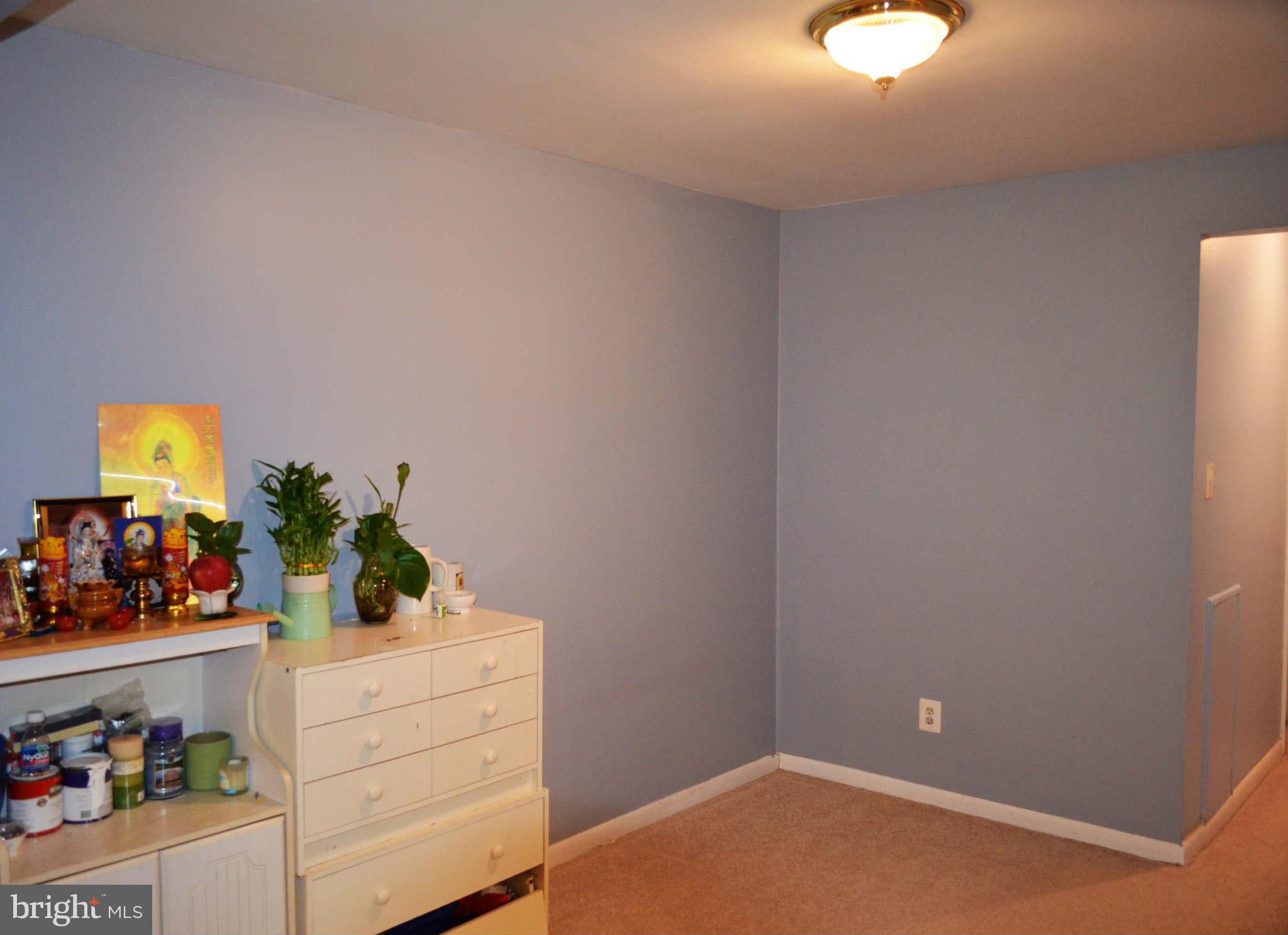 WOODBURN VILLAGE - Residential