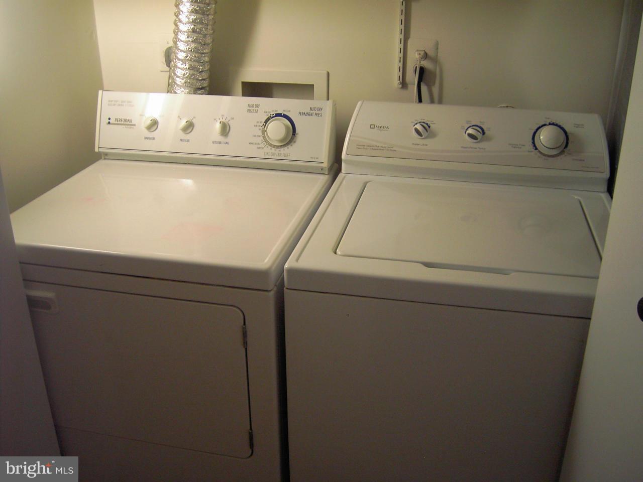 ST CHARLES SUB - LANCASTER - Residential Lease