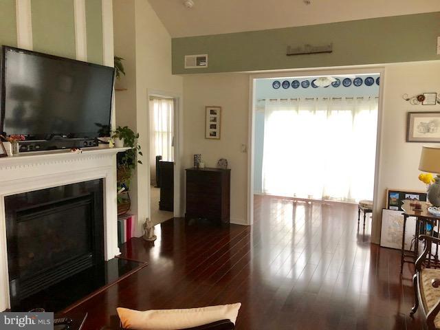 CARROLL VISTA - Residential