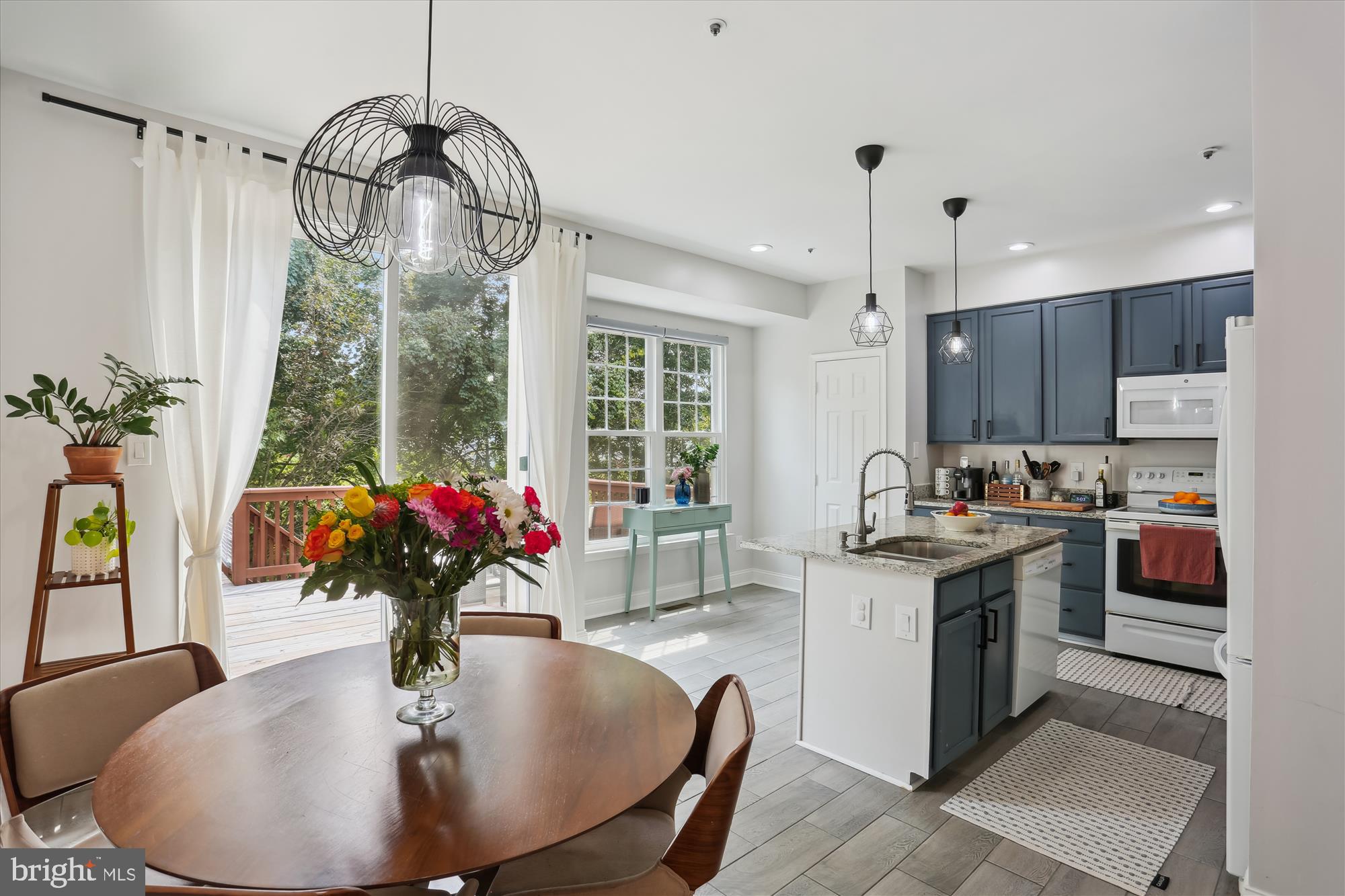 RIDGEFIELD - Residential Lease