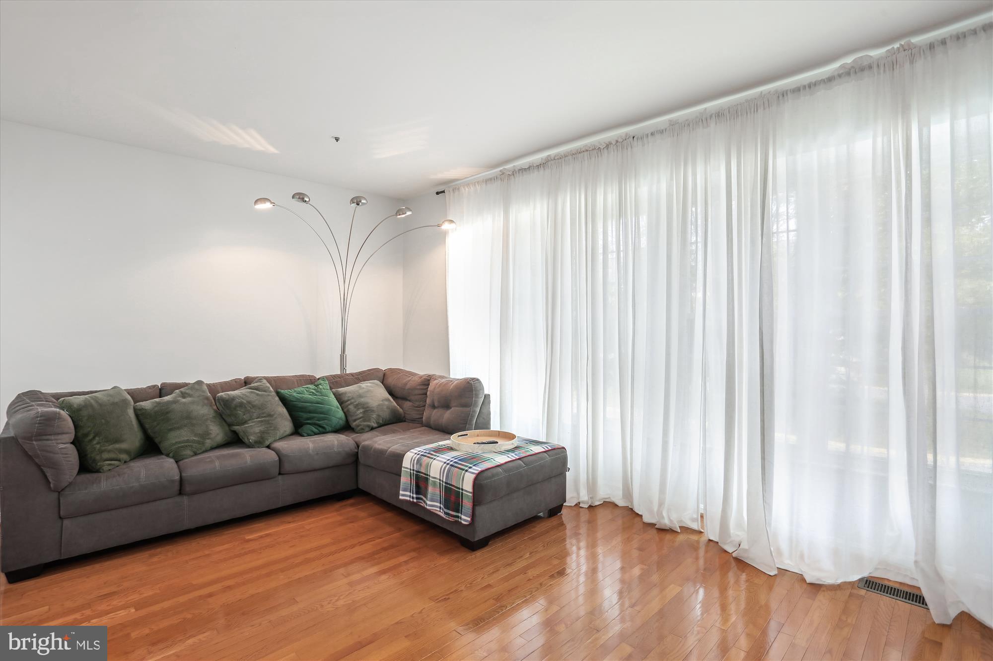 RIDGEFIELD - Residential Lease