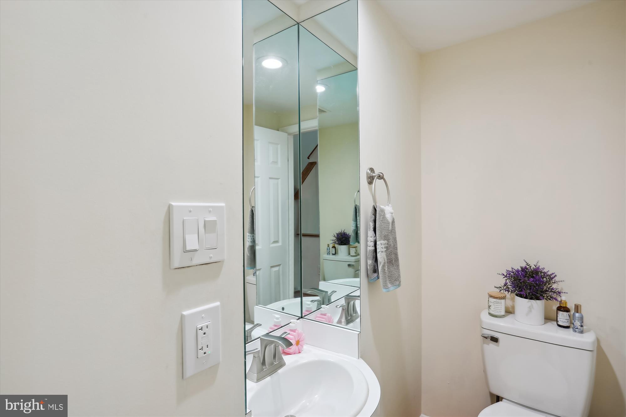 RIDGEFIELD - Residential Lease