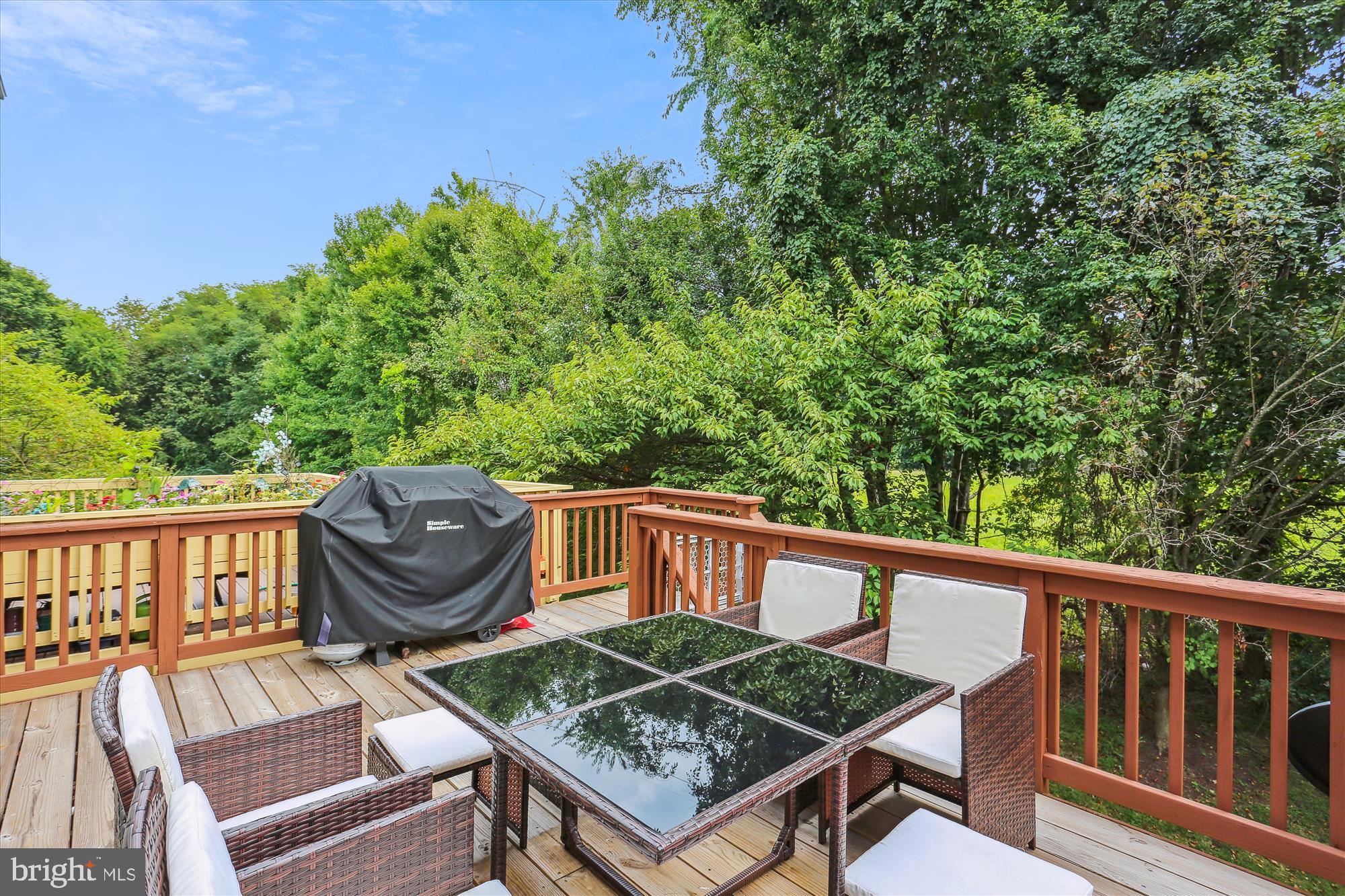 RIDGEFIELD - Residential Lease