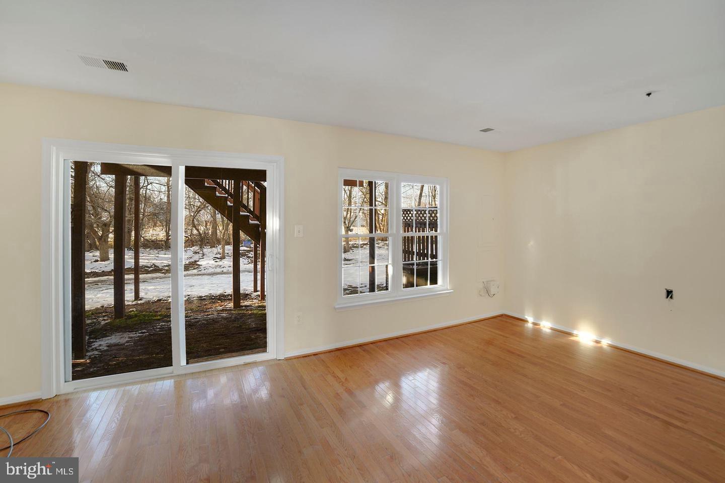 RIDGEFIELD - Residential Lease