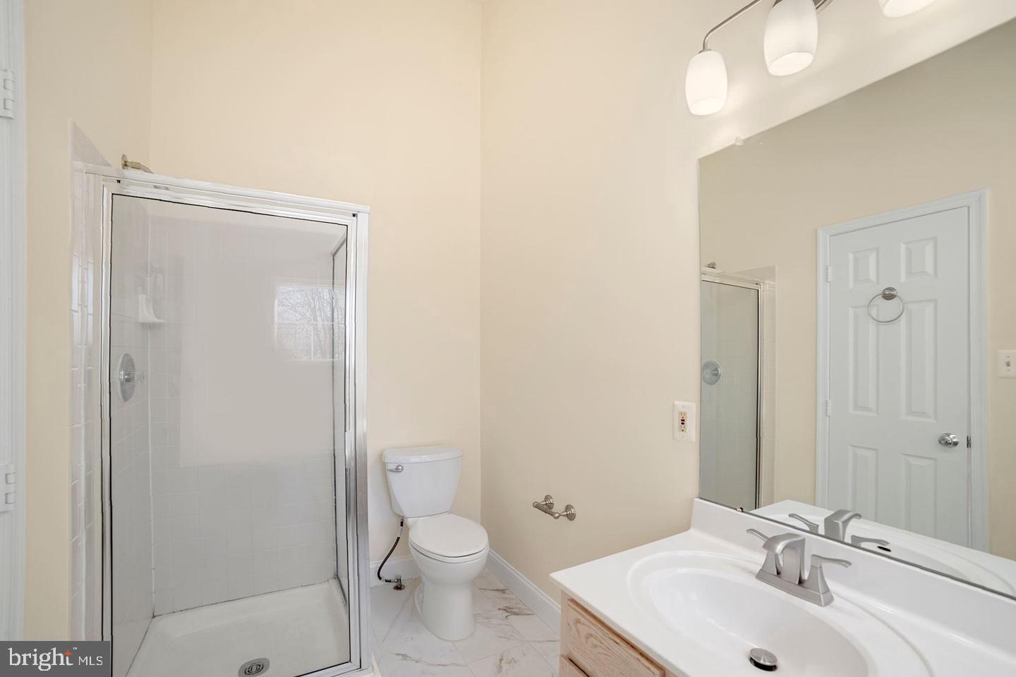 RIDGEFIELD - Residential Lease