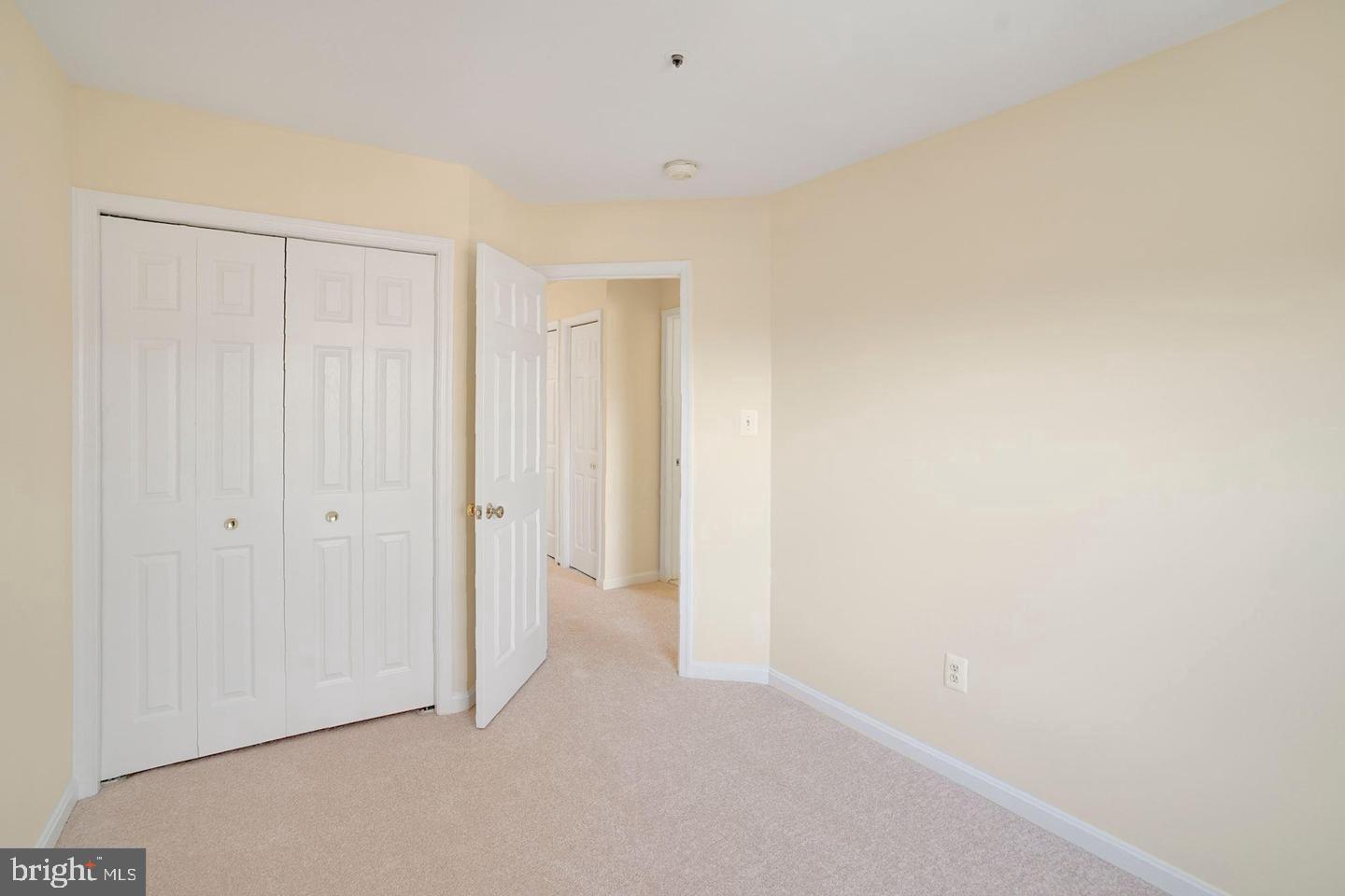 RIDGEFIELD - Residential Lease