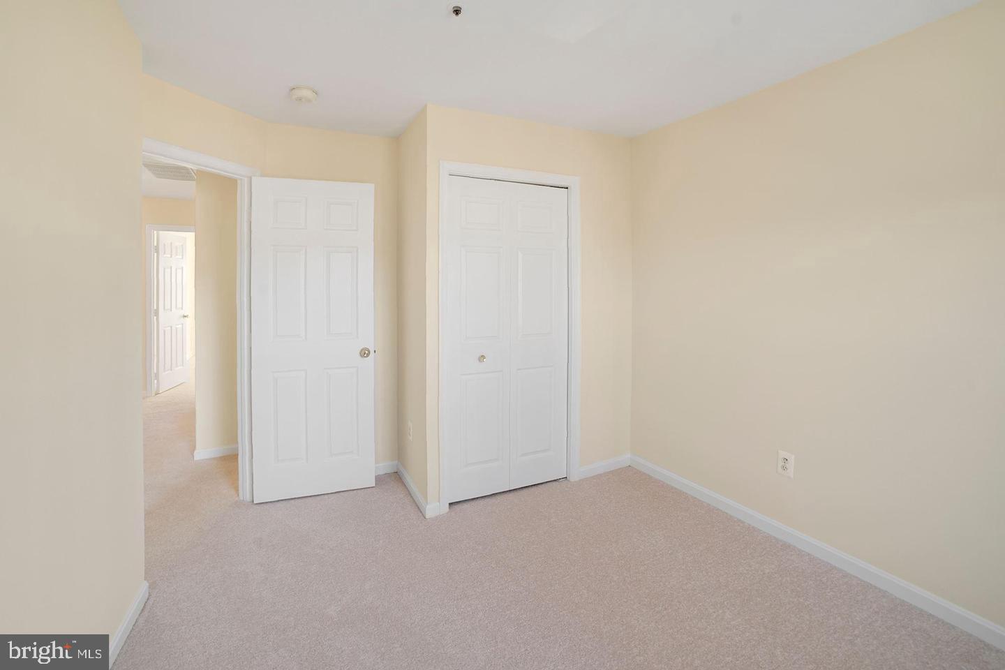 RIDGEFIELD - Residential Lease