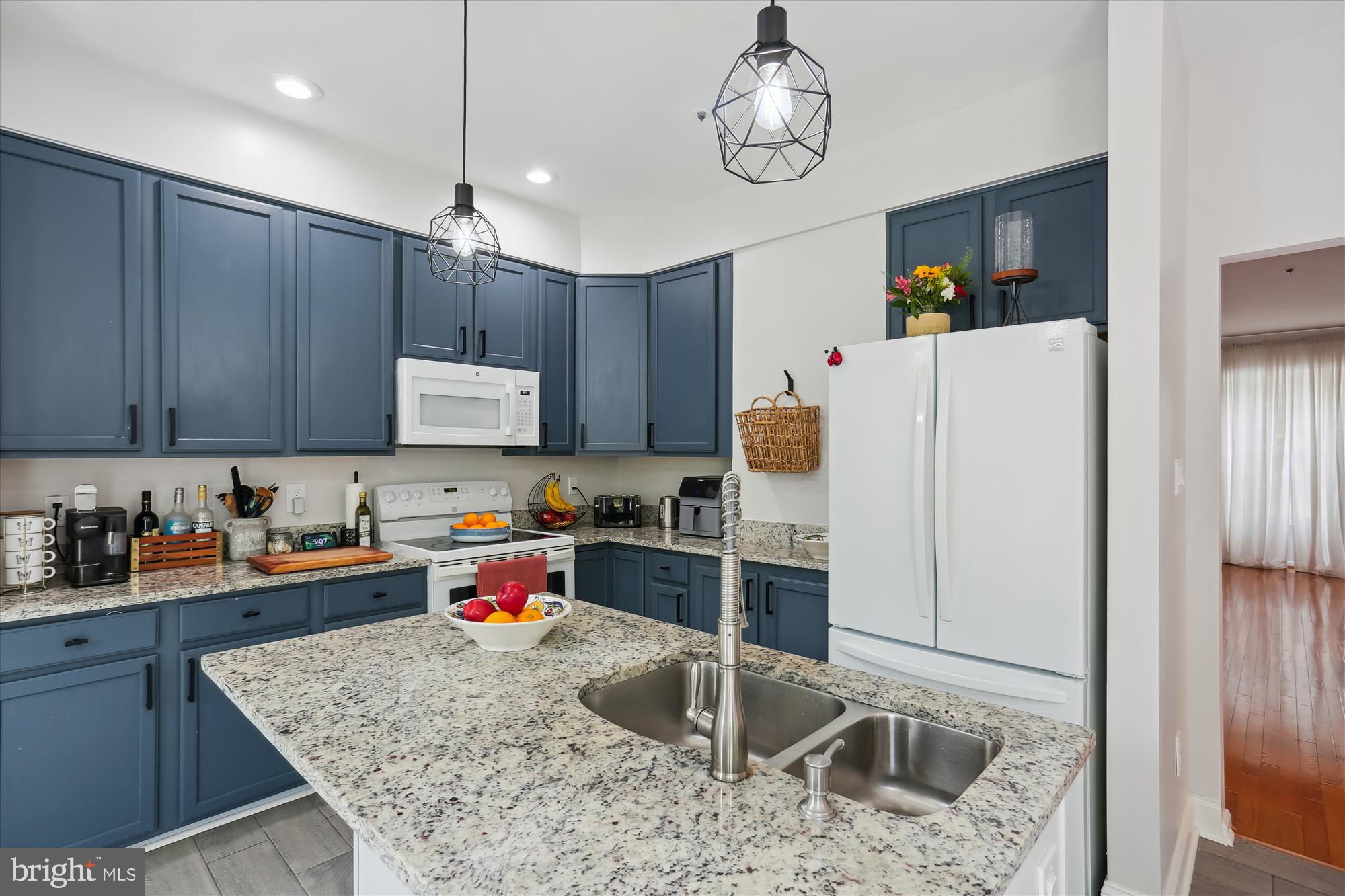 RIDGEFIELD - Residential Lease