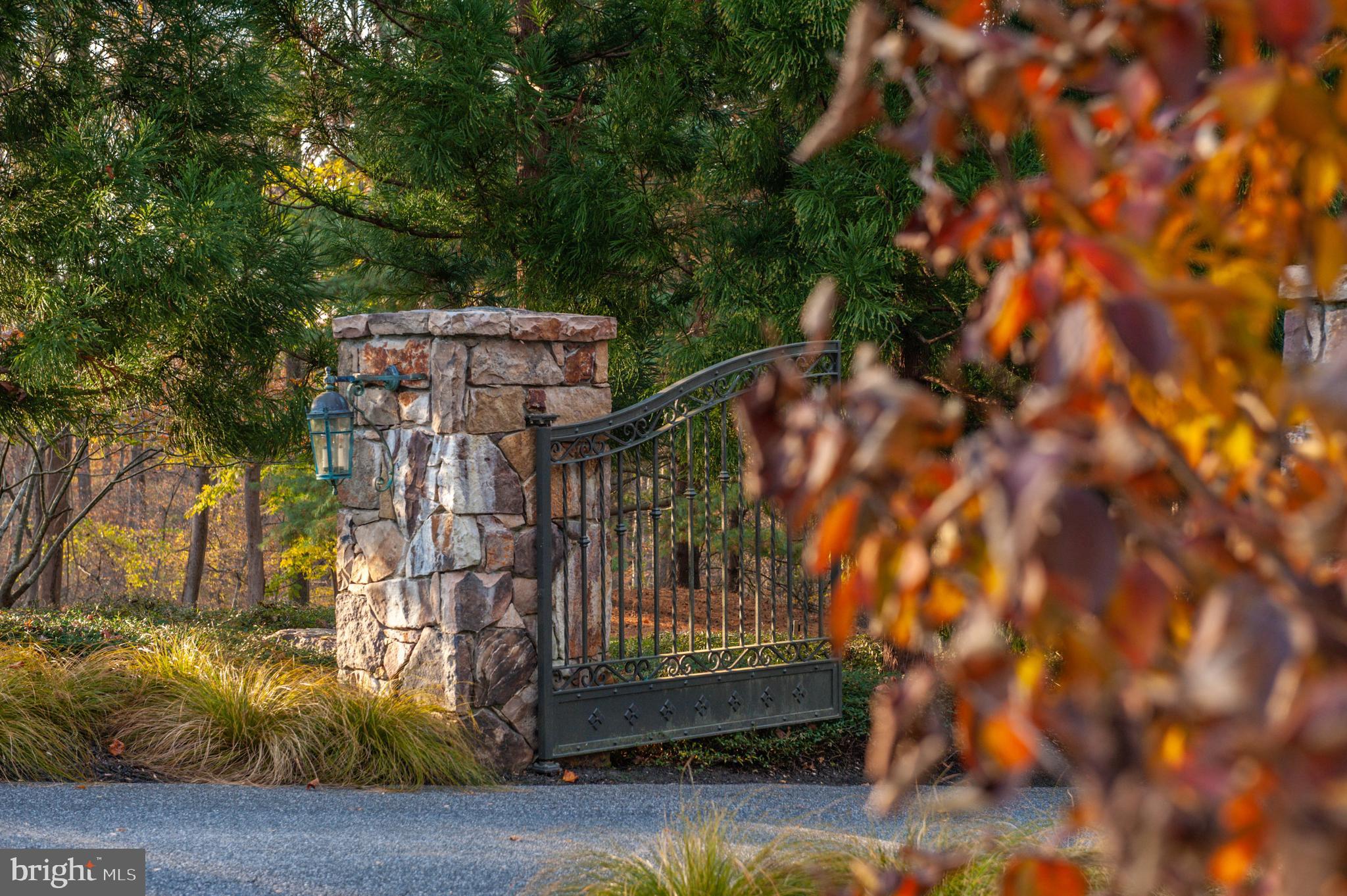 HEMLOCK HILL FARMS - Residential