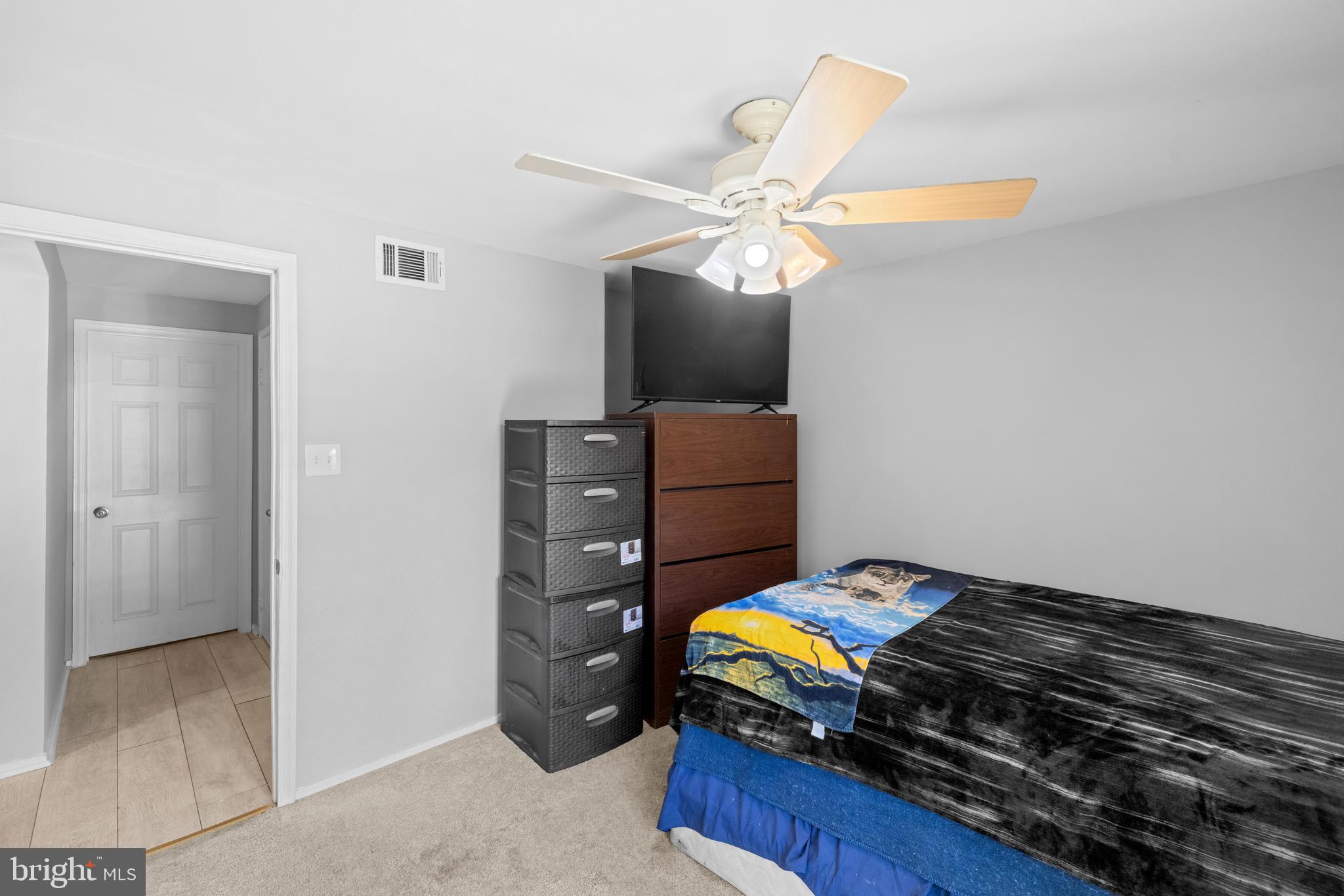 STEDWICK TOWNHOUSES - Residential