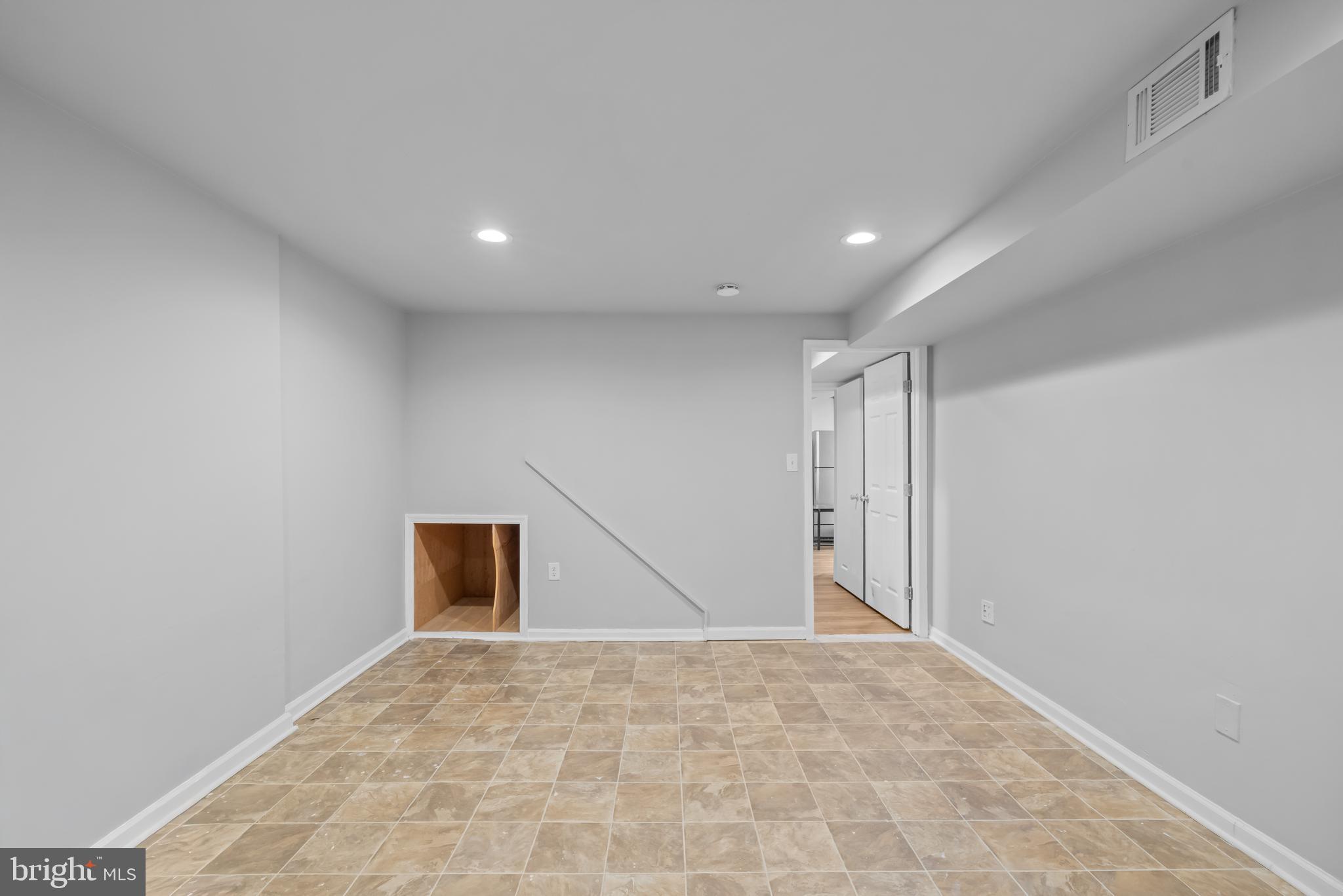 STEDWICK TOWNHOUSES - Residential