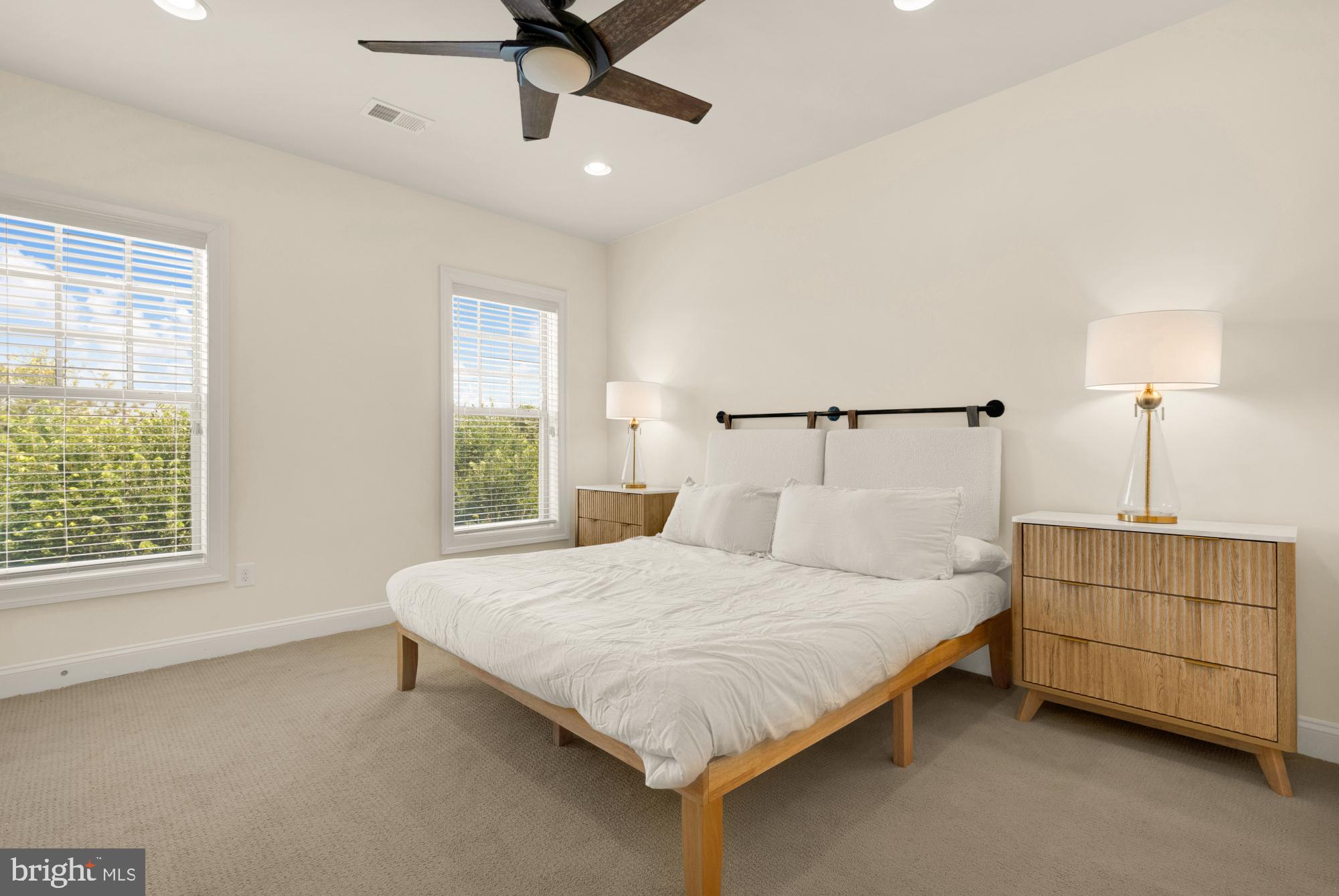 POTOMAC OVERLOOK CONDO - Residential