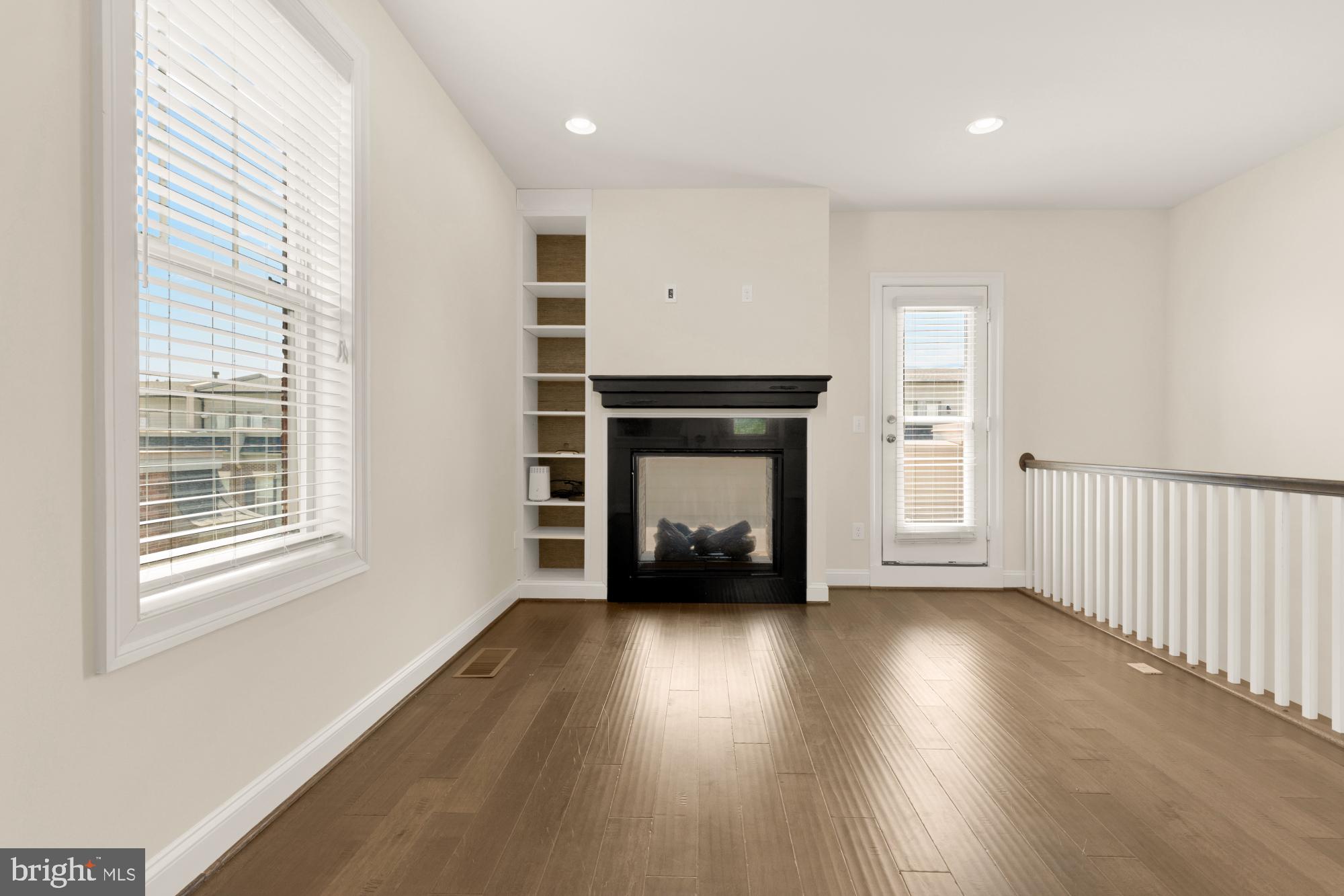 POTOMAC OVERLOOK CONDO - Residential