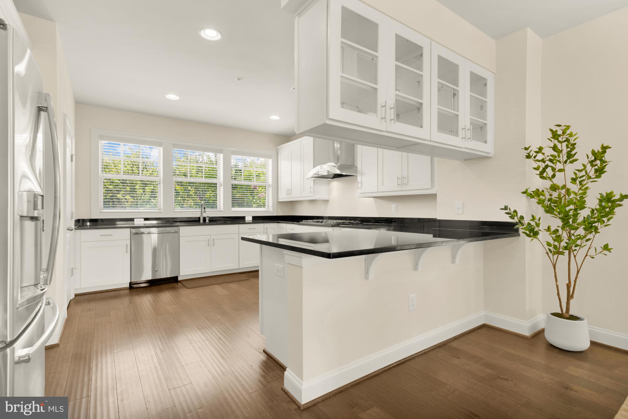 POTOMAC OVERLOOK CONDO - Residential