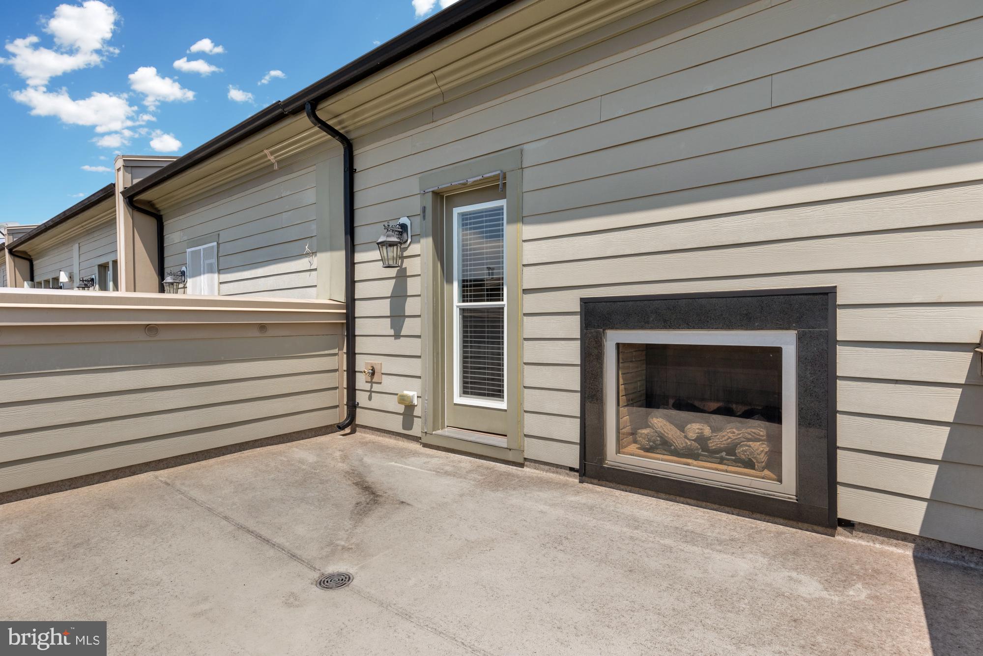 POTOMAC OVERLOOK CONDO - Residential