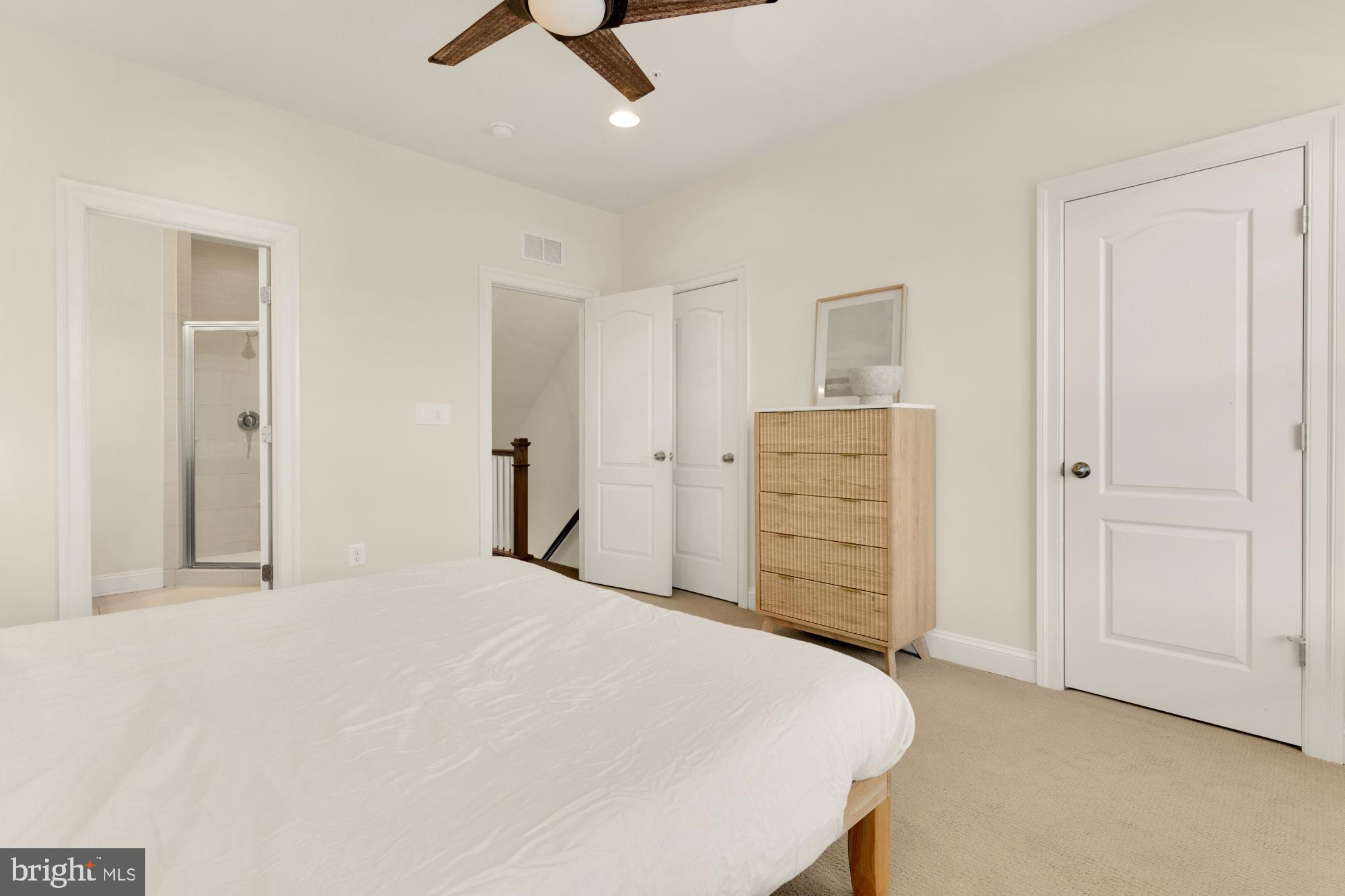 POTOMAC OVERLOOK CONDO - Residential