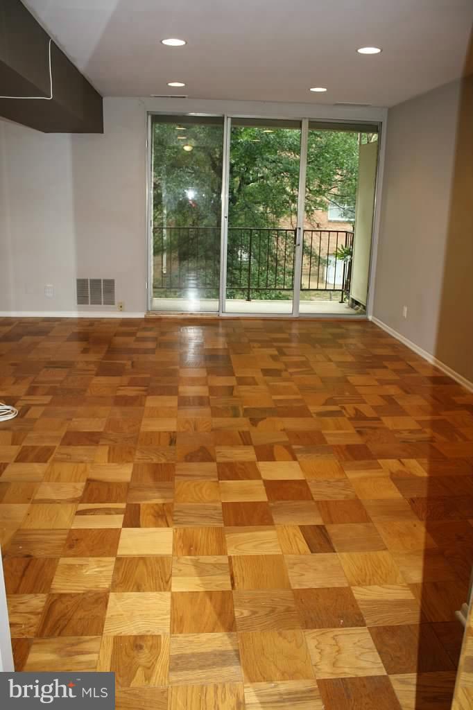 PARK SPRING - Residential Lease