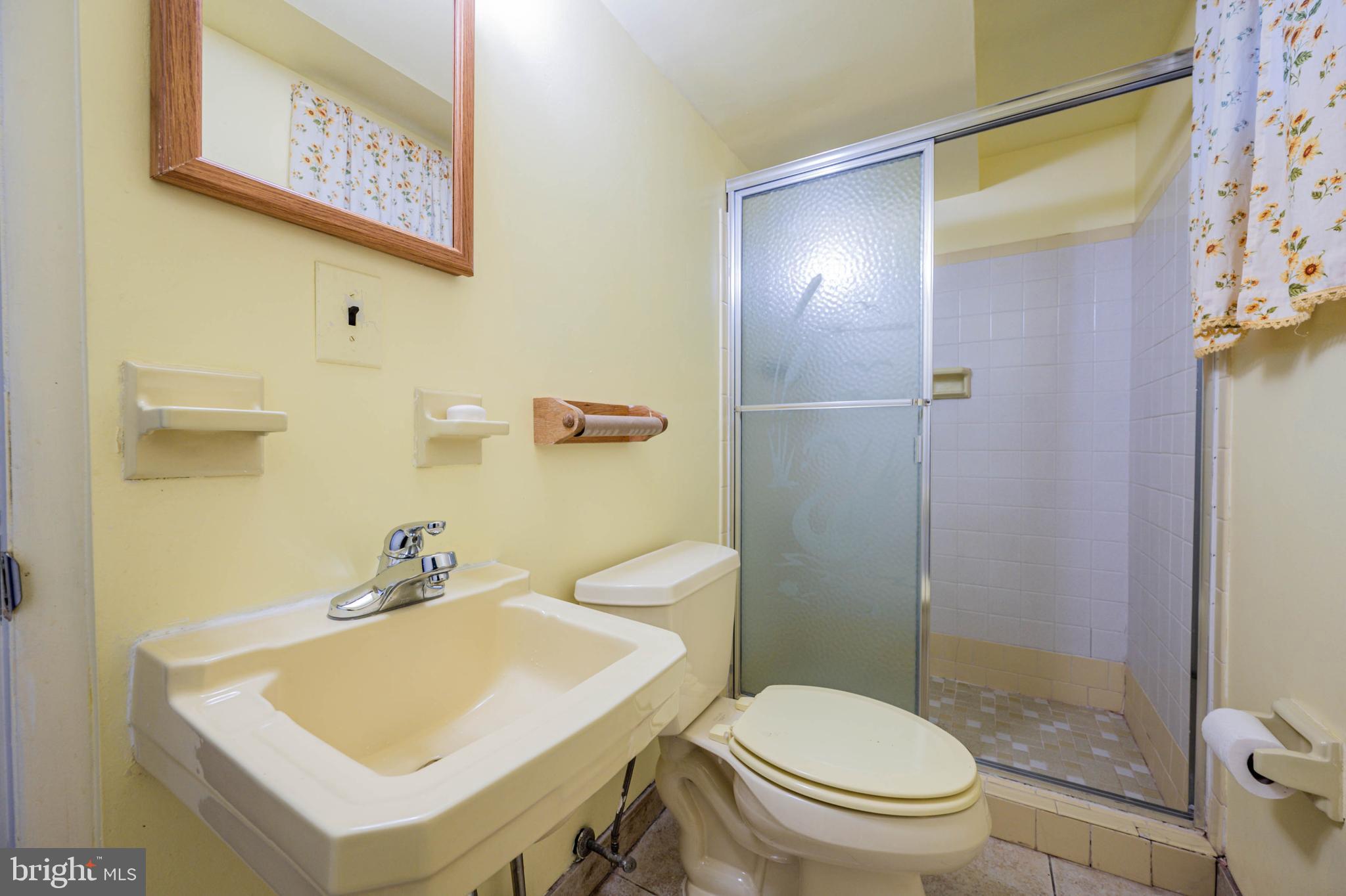 WOODBERRY FOREST - Residential