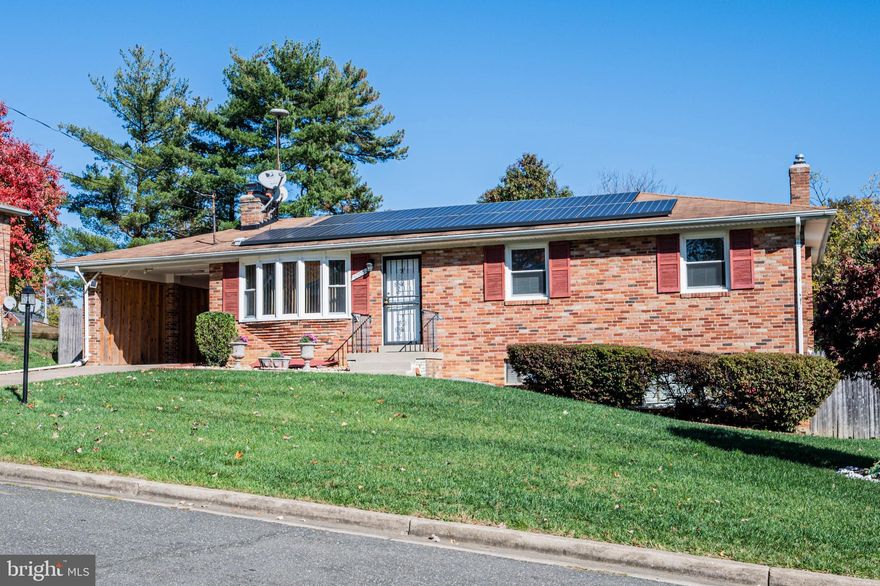 Solid 3BR 3BA all brick rambler. Well maintained, in sought after community, close to schools, shopping
and transportation hubs. Minutes from Branch Ave Metro Station, I95, National Harbor and Andrews
AFB, this property is a commuters dream.   IN ADDITION TO PRICE IMPROVEMENT, SELLER  IS OFFERING UP TO 3% OF PURCHASE PRICE CLOSING CREDIT, THAT CAN ALSO BE USED TOWARD INTEREST BUY DOWN. First time homebuyers don't forget to ask your lender about available PG County grants.
OPEN HOUSE CANCELLED