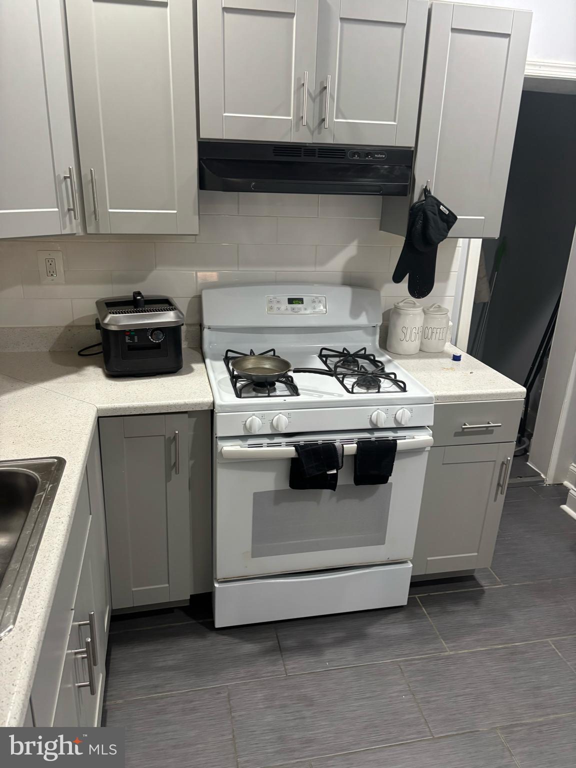 PHILADELPHIA - Residential