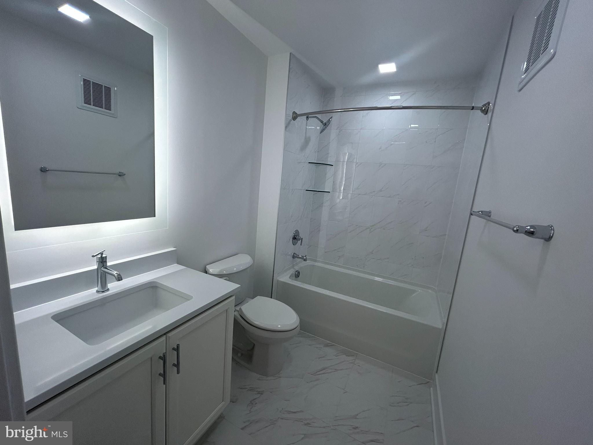 OLD TOWN ALEXANDRIA - Residential