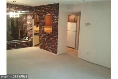 TREETOP CONDO - Residential