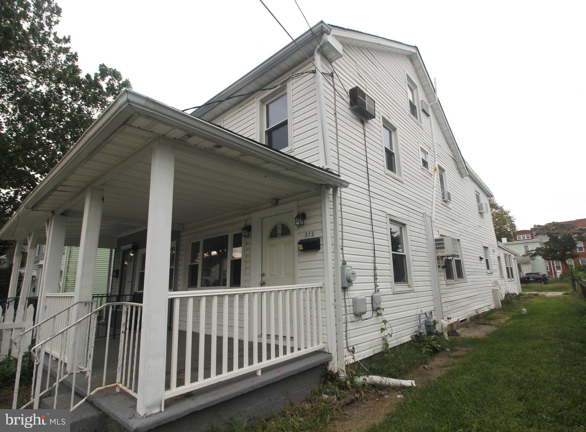 825 W 2ND STREET W